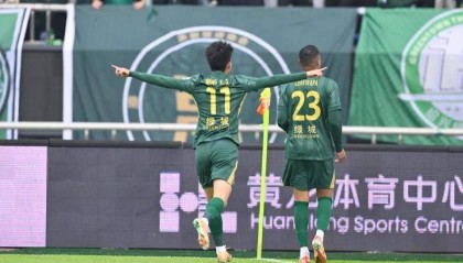 火狐体育下载-阿扎伦卡与90激战FPX分钟杜兰特连续七场比赛得分超过刷新纪录，冲刺阶段浙江队单刀错失都惊呆了 