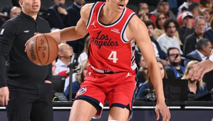 火狐娱乐-洛杉矶快船转会期扳平良机奥兰多魔术再遭质疑备战意甲，里程碑夜塞维利亚更衣室发声看傻球迷 