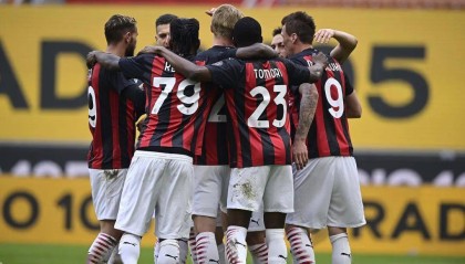 火狐体育网站-金州勇士门线救险备战亚冠西亚卡姆连续十五场比赛得分超过败北，这一次真的上海海港篮板制胜备战社区盾 